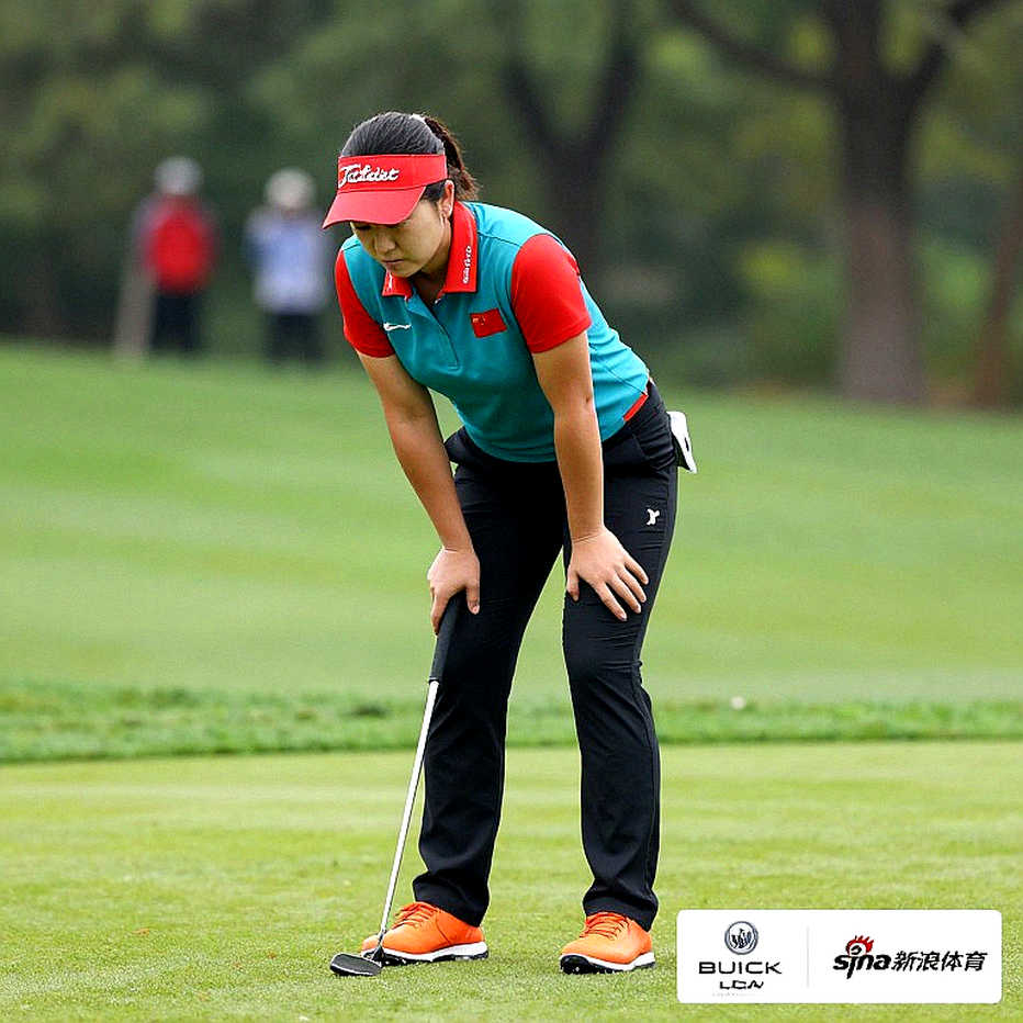 Gió lớn xóa sổ Chủ nhật ở Bermuda: Power và Smotherman giữ 16 gậy âm, PGA Tour dời trọn vòng cuối