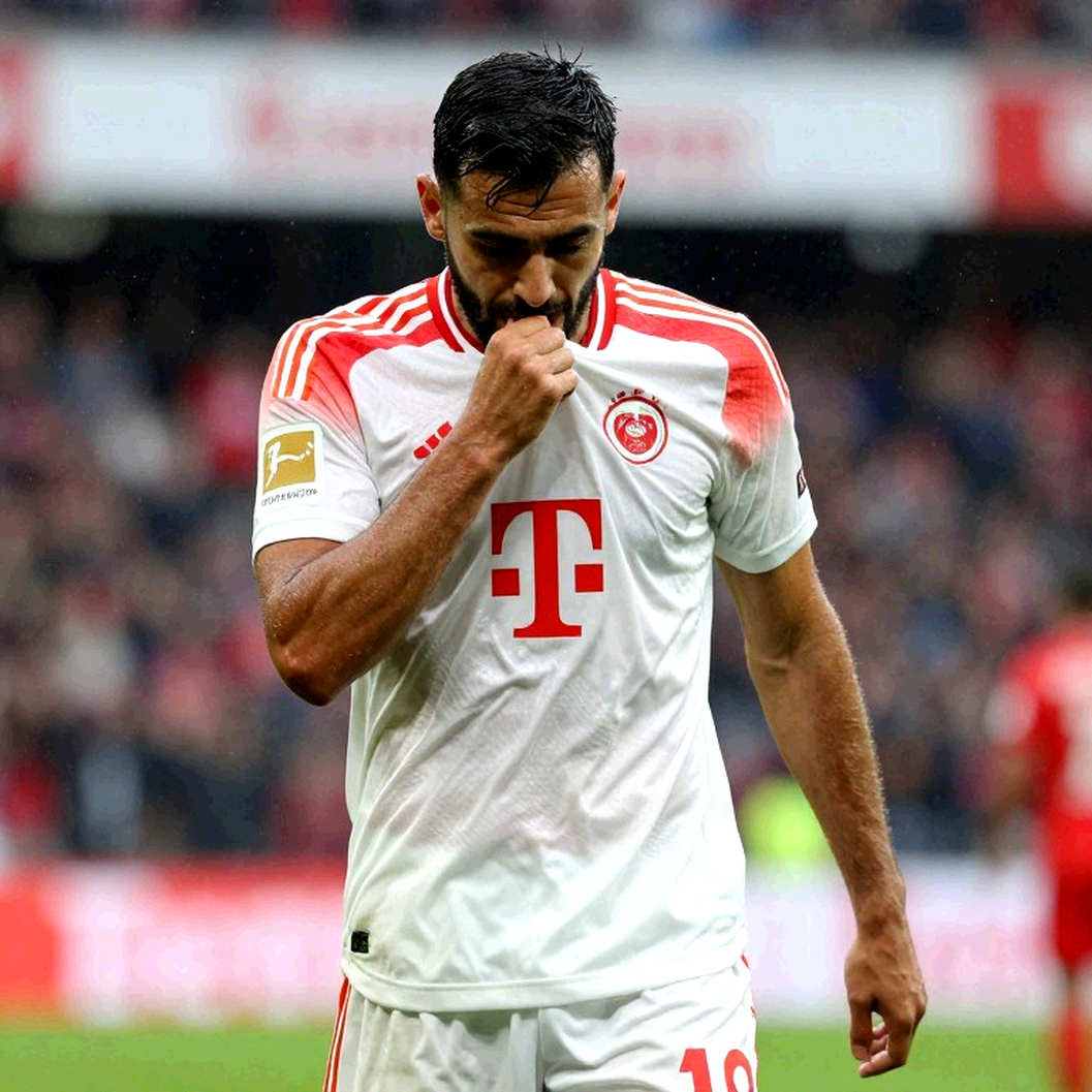 Hoeness's phone call, Augsburg's flying start and the countdown clock