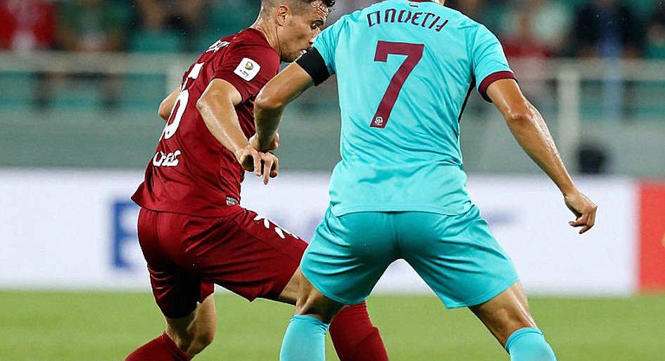 Bốn Mươi Bốn Cái Tên Và Cú Lừa Ajax: Khi Người Viết Bóng Đá Quên Mất Sự Thật