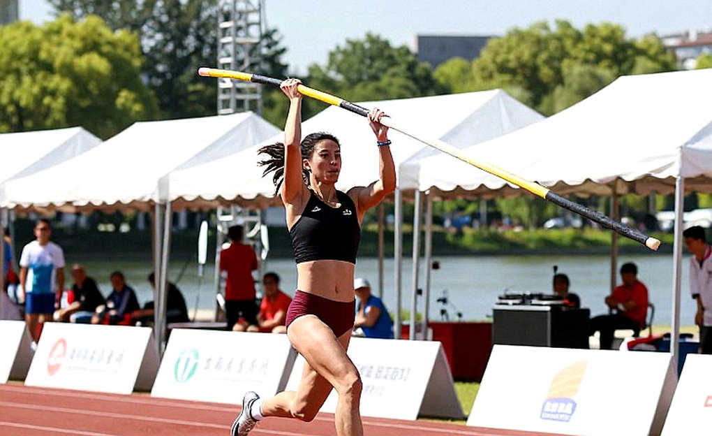 Amy Hunt hoàn thành SB 22.16 giây tại Diamond League, chuẩn bị cho Ultimate Championships Budapest