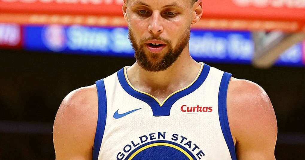 Eric Amsler đến Lakers: Một hệ thống không thể sao chép bằng một bản hợp đồng Eric Amsler đến Lakers: Một hệ thống không thể sao chép bằng một bản hợp đồng