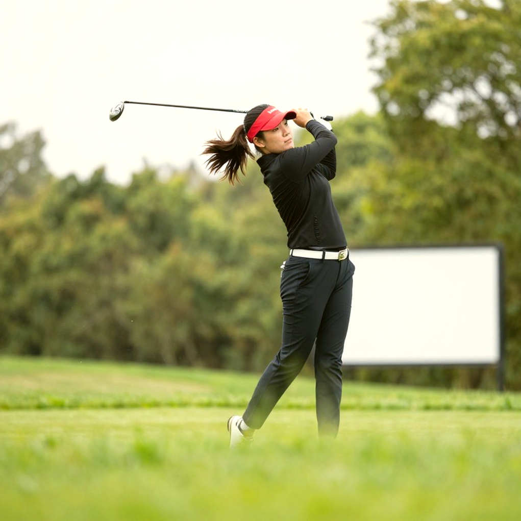 Paul Casey dẫn đầu Omega European Masters với cú 63 ấn tượng, cam kết quyên góp toàn bộ tiền thưởng cho nạn nhân cháy bar Crans-Montana