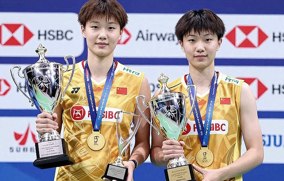 Alwi Farhan Trains with Kento Momota Ahead of Asian Games 2026: One Sparring Session and Three Data Voids Alwi Farhan Trains with Kento Momota Ahead of Asian Games 2026: One Sparring Session and Three Data Voids