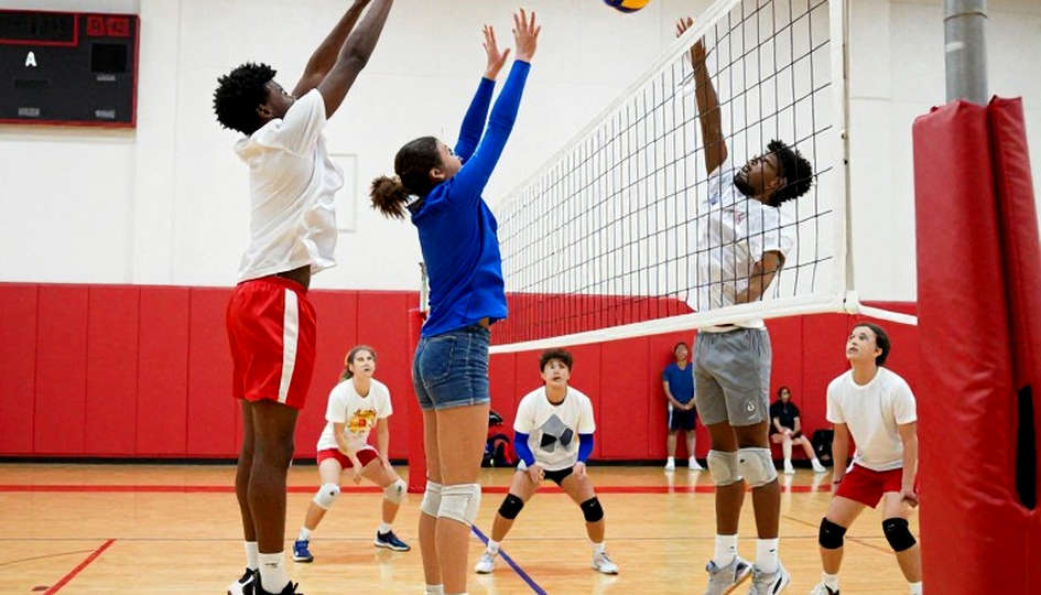 Bảng 16 đội đầu tiên của NCAA: Nebraska số một, và phần logic không được viết ra sau các dòng thắng–thua